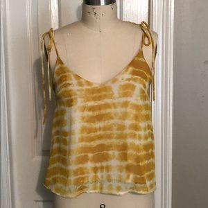 Tie shoulder tank top